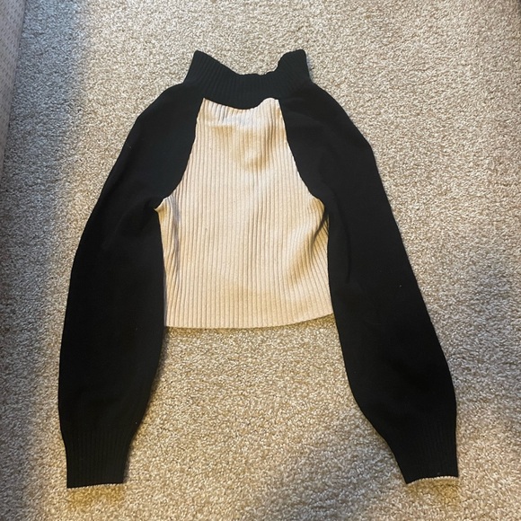 Crybaby cropped sweater - Picture 2 of 3